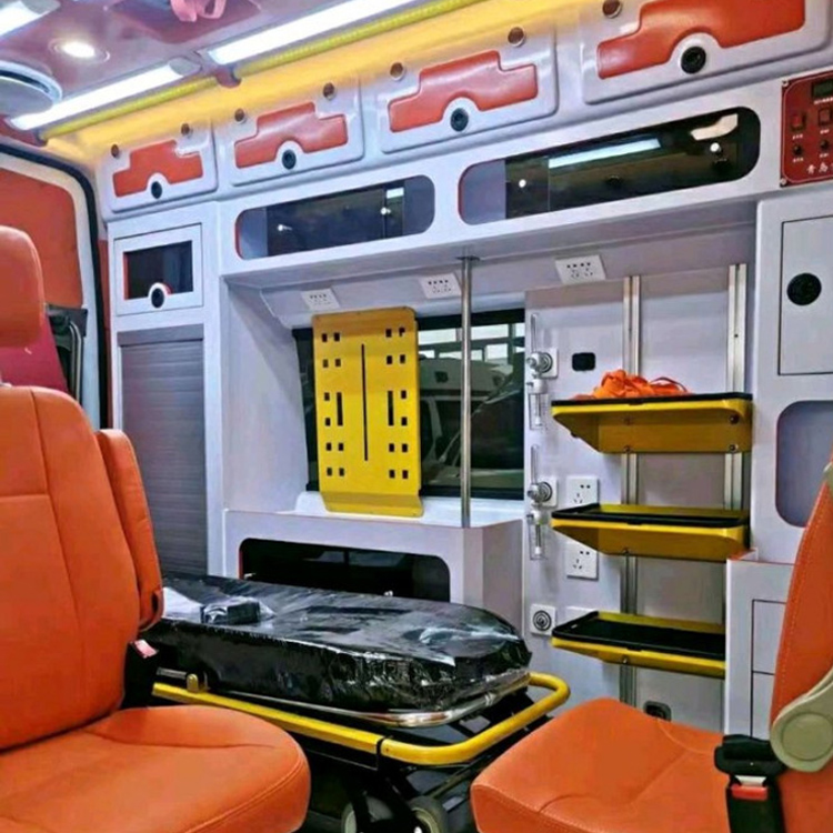 大兴长途救护车护送病人租赁价格